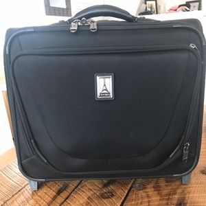 Travel pro computer suitcase with wheels